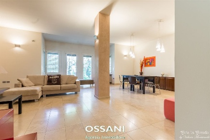 Foto Casa indipendente a Faenza di 400 m² con 8 locali in vendita