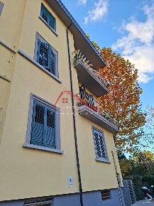 Foto Appartamento a Pisa San Francesco di 90 m² con 4 locali in vendita