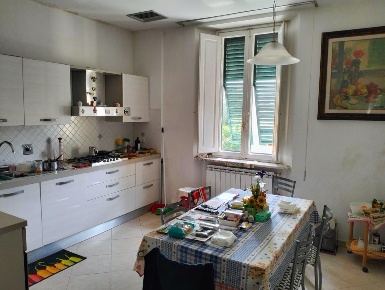 Foto Appartamento a Livorno Calzabigi di 130 m² con 5 locali in vendita