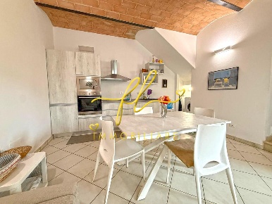 Foto Appartamento a Rosignano Marittimo Vada di 97 m² con 4 locali
