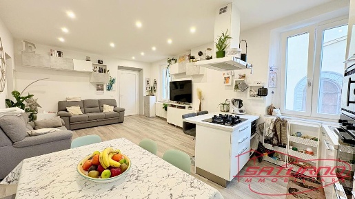 Foto Appartamento a Lucca Piazza Anfiteatro - Torre Guinigi di 140 m²