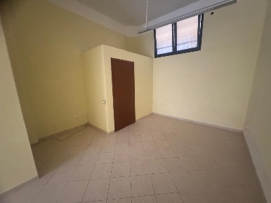 Foto Locale commerciale a Pontedera Centro di 53 m² con 1 locali in affitto