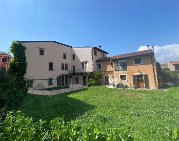 Foto Appartamento in Via Madonna  120, Pescantina Centro di 120 m²