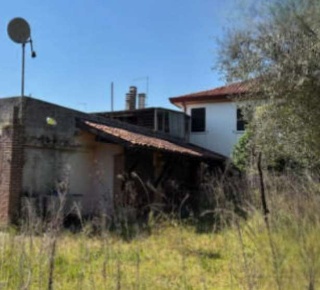 Foto Appartamento in Via Bastie, Mira Gambarare di 161 m² con 6 locali