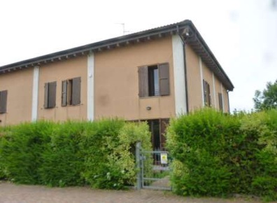 Foto Appartamento in Via Casadio, Argelato di 185 m² con 6 locali all'asta