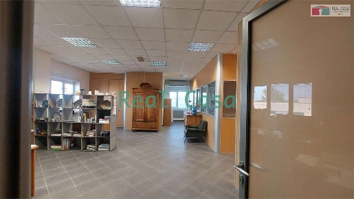 Foto Ufficio a Maranello di 195 m² con 5 locali in affitto