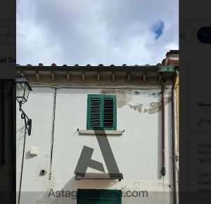 Foto Appartamento a Crespina Lorenzana di 85 m² con 4 locali all'asta