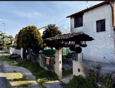 Foto Case indipendenti in Strada Jolanda Bonaglia, Jolanda di Savoia Centro