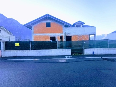 Foto Villa unifamiliare in UBERTO GIROLA N5, Domodossola Centro di 200 m²