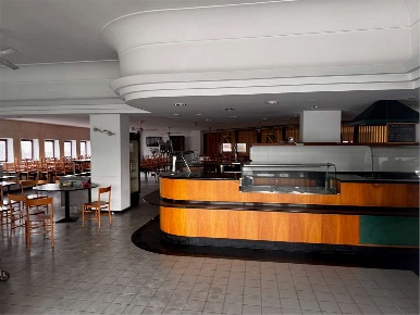 Foto Negozio a Pesaro di 280 m² con 1 locali in vendita