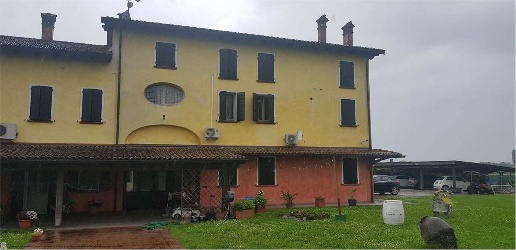 Foto Villa a schiera in Via FRANCHINI 12/B, Bomporto di 185 m² all'asta