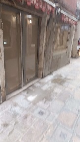 Foto Negozio in Campo San filippo e Giacomo, Venezia San Marco di 20 m²