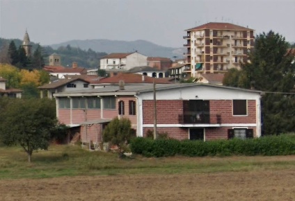 Foto Casa indipendente a Monastero Bormida di 430 m² con 7 locali