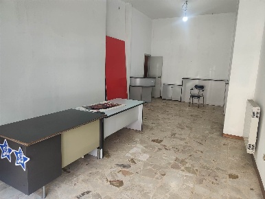 Foto Negozio in Via Giacomo Matteotti 148A, Misterbianco Centro di 48 m²