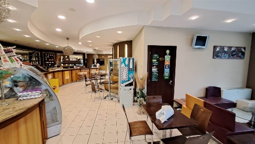 Foto Ristorante a Ostra di 340 m² con 4 locali in vendita