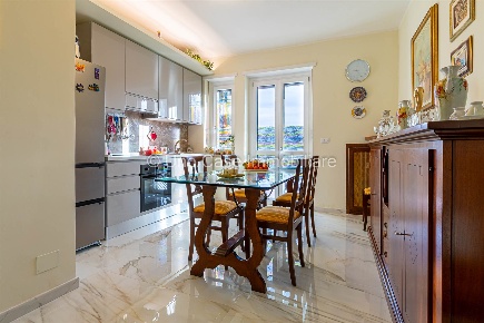 Foto Appartamento in canton vigna  8, Ivrea di 78 m² con 3 locali