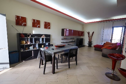 Foto Appartamento a San Pietro Clarenza di 145 m² con 5 locali in vendita