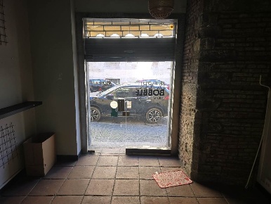 Foto Attività commerciale a Pistoia Piazza della Sala di 20 m² con 1 locali