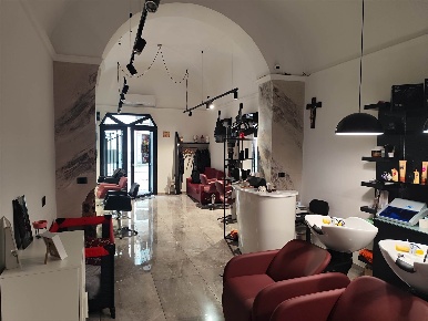 Foto Negozio in Via Umberto 244, Catania Libertà - Stazione di 68 m²