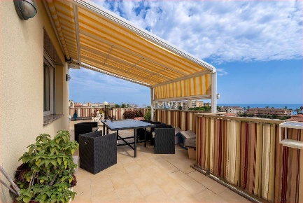 Foto Appartamento a Vallecrosia Centro di 230 m² con 5 locali in vendita