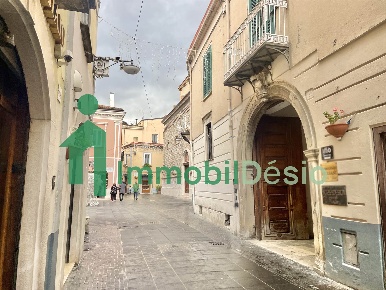 Foto Attico a Potenza Centro di 145 m² con 7 locali in vendita