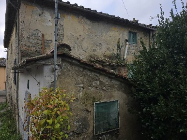 Foto Casa indipendente a Pistoia San Felice di 310 m² con 11 locali