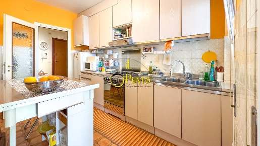 Foto Appartamento in via Padre Semeria, Sanremo Foce - Semeria di 117 m²