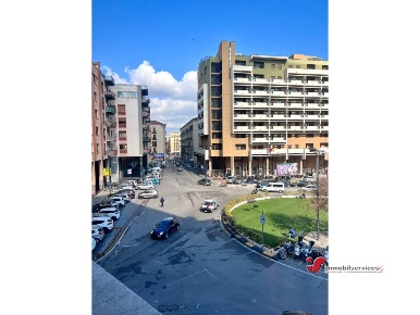 Foto Appartamento in Piazza Don Luigi Sturzo, Palermo di 134 m² in vendita