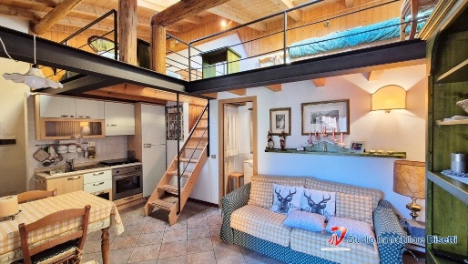 Foto Appartamento in Via Cesare Cantù, Temù Pontagna di 57 m² con 3 locali