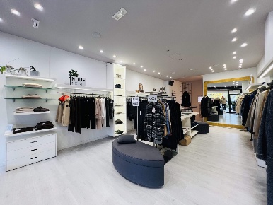 Foto Negozio in Via Giuseppe Jappelli 39, Abano Terme Centro di 85 m²