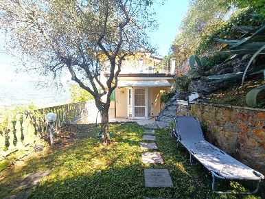 Foto Casa indipendente a Carrara Miseglia, Bedizzano, Codena di 130 m²