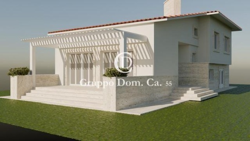 Foto Casa indipendente a Forte dei Marmi Centro di 300 m² con 5 locali