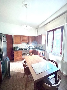 Foto Villa unifamiliare a Luni Casano Dogana Isola di 145 m² con 6 locali