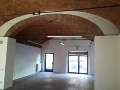 Foto Locale commerciale a Lucca San Marco - Acquacalda di 90 m² in vendita