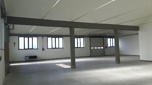 Foto Capannone industriale a Gambassi Terme di 600 m² con 5 locali