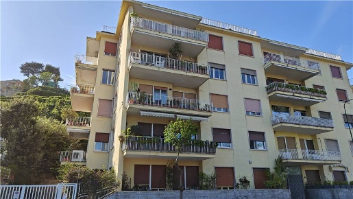 Foto Appartamento in Via Petrarca, Napoli Posillipo di 230 m² con 7 locali