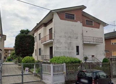 Foto Appartamento in Via Dante Alighieri 50, Turate Centro di 100 m²