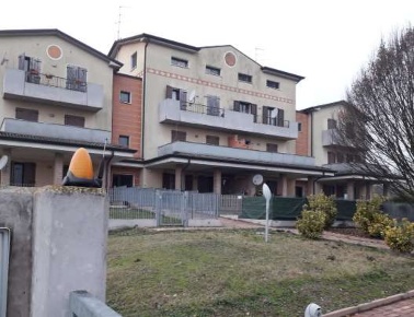 Foto Appartamento in Strada Statale Della Cisa, Borgo Virgilio Pioppelle
