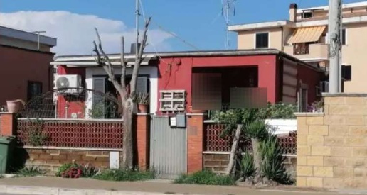 Foto Villa unifamiliare in Viale Tor S. Lorenzo, Ardea di 87 m² all'asta