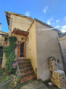 Foto Appartamento a Ferentillo di 50 m² con 4 locali in vendita