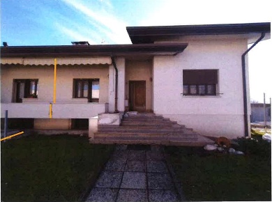 Foto Villa a schiera in via 19 luglio 1, Codognè Cimetta di 226 m² all'asta