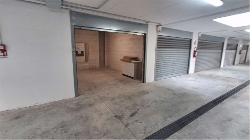 Foto Box a Capurso di 20 m² con 1 locali in affitto