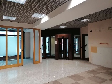 Foto Ufficio in Via Santa Croce  19, Moncalieri Centro Storico di 270 m²