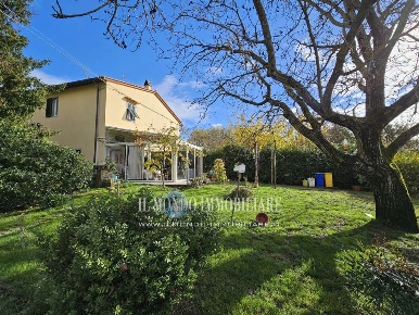 Foto Casa indipendente in SAN VINCENZO a TORRI, Scandicci di 110 m²