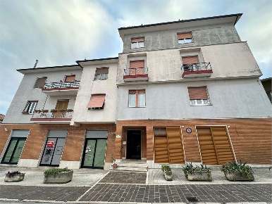 Foto Appartamento a Agugliano di 95 m² con 5 locali in vendita