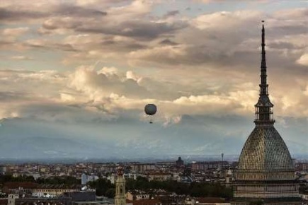 Foto Attico in Via Montebello  9, Torino Giardini Reali di 68 m² in affitto