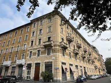 Foto Appartamento in Via Salutati 17, Milano Vercelli - Wagner di 110 m²