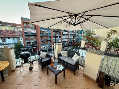 Foto Appartamento in Via Perosa 6, Torino Cenisia di 80 m² con 3 locali