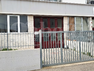 Foto Magazzino in Via del Fonditore 824B, Follonica di 119 m² con 1 locali