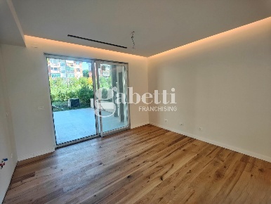 Foto Appartamento in Via della Rondinella 2, Firenze Coverciano di 80 m²